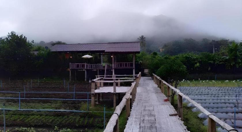 Nai Khun Khao Resort Chiang Mai Exterior foto